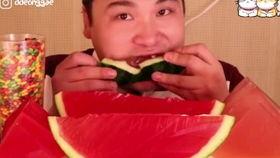 吃瓜吃噎了表情包可爱,萌态十足！揭秘可爱吃瓜表情包背后的趣味故事