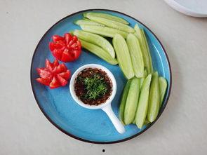 小瓜蘸水怎么吃,夏日清爽美食新体验