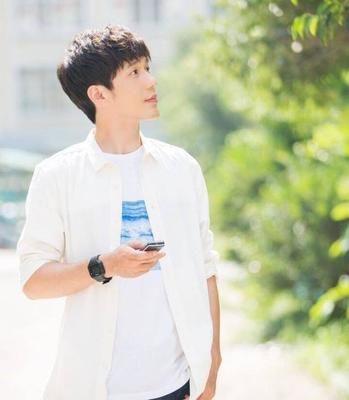 卜冠今回家吃瓜,揭秘娱乐圈幕后故事