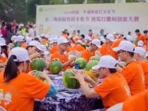 鄂州父女吃瓜吧,一场温馨的亲子互动盛宴