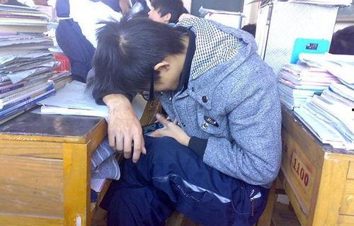 魏县女装吃瓜事件,一场网络热议背后的真相与反思