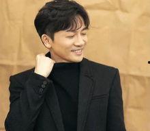 苏有朋黄立行吃瓜